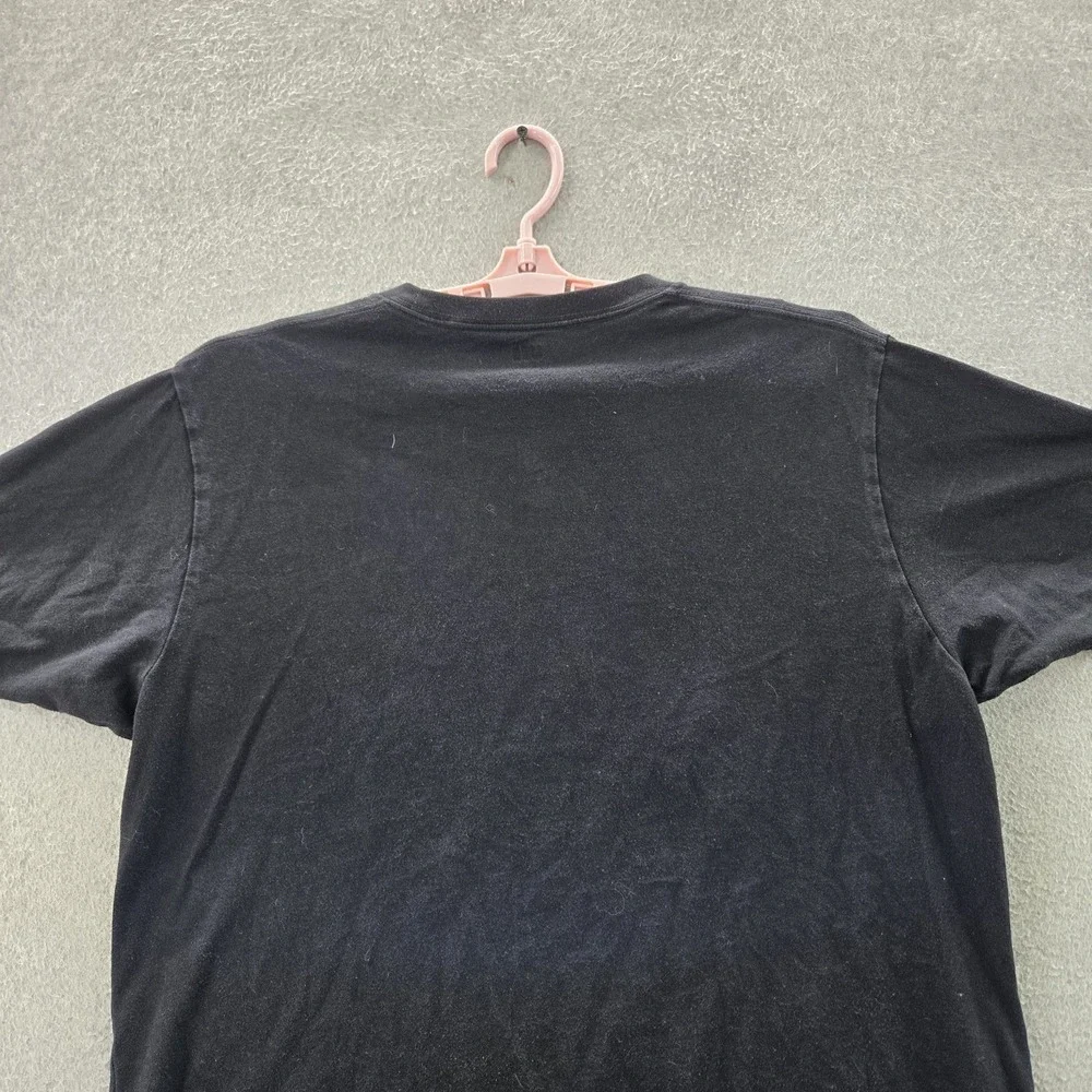 Uniqlo x Demon Slayer Men Shirt XL Black Zenitsu Anime‎ Logo Short Sleeve